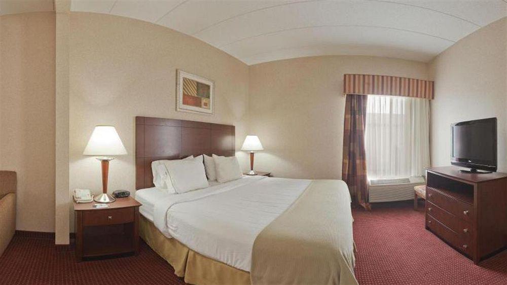 Quality Inn & Suites Lawrenceburg Dış mekan fotoğraf