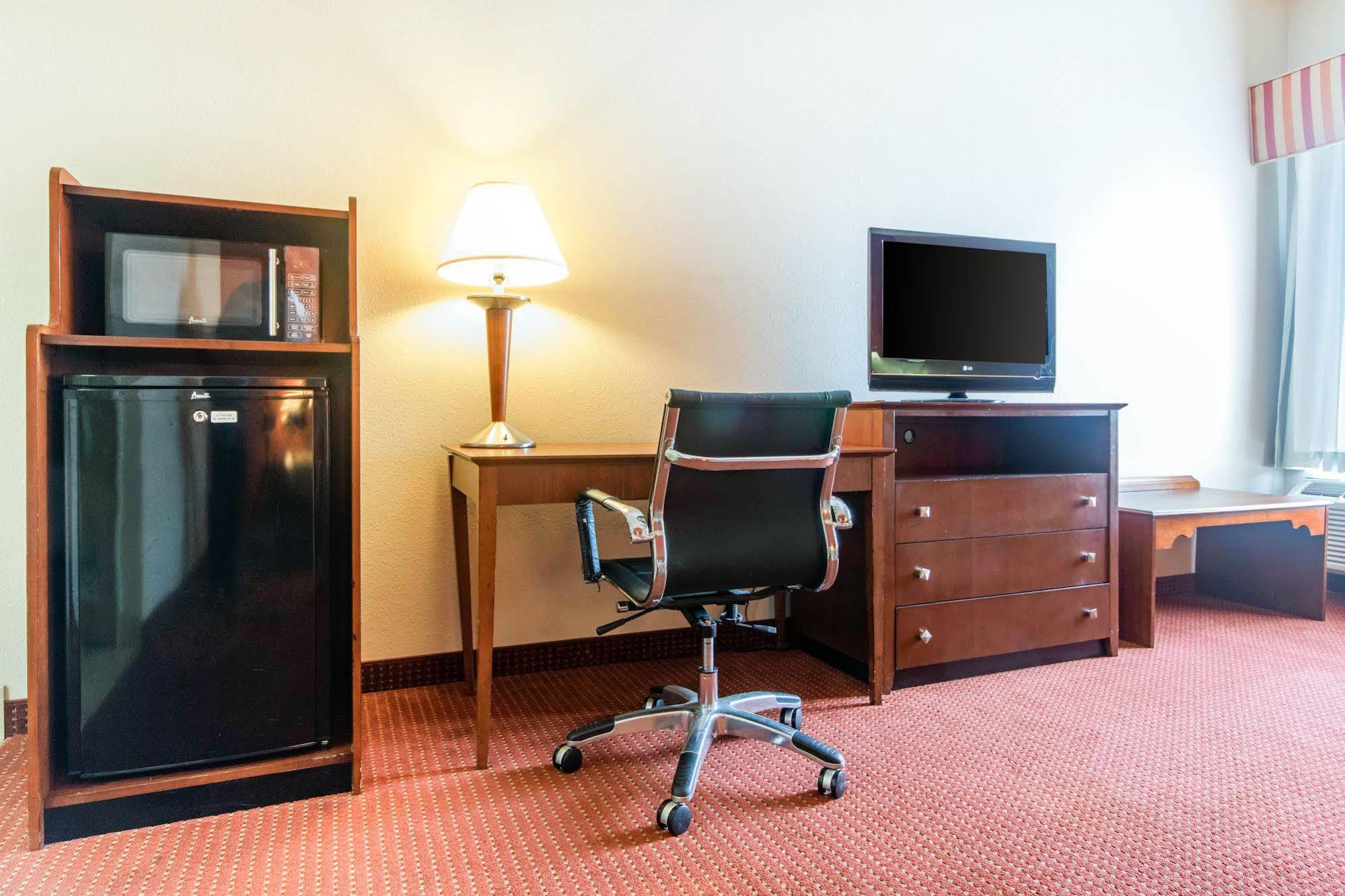 Quality Inn & Suites Lawrenceburg Dış mekan fotoğraf