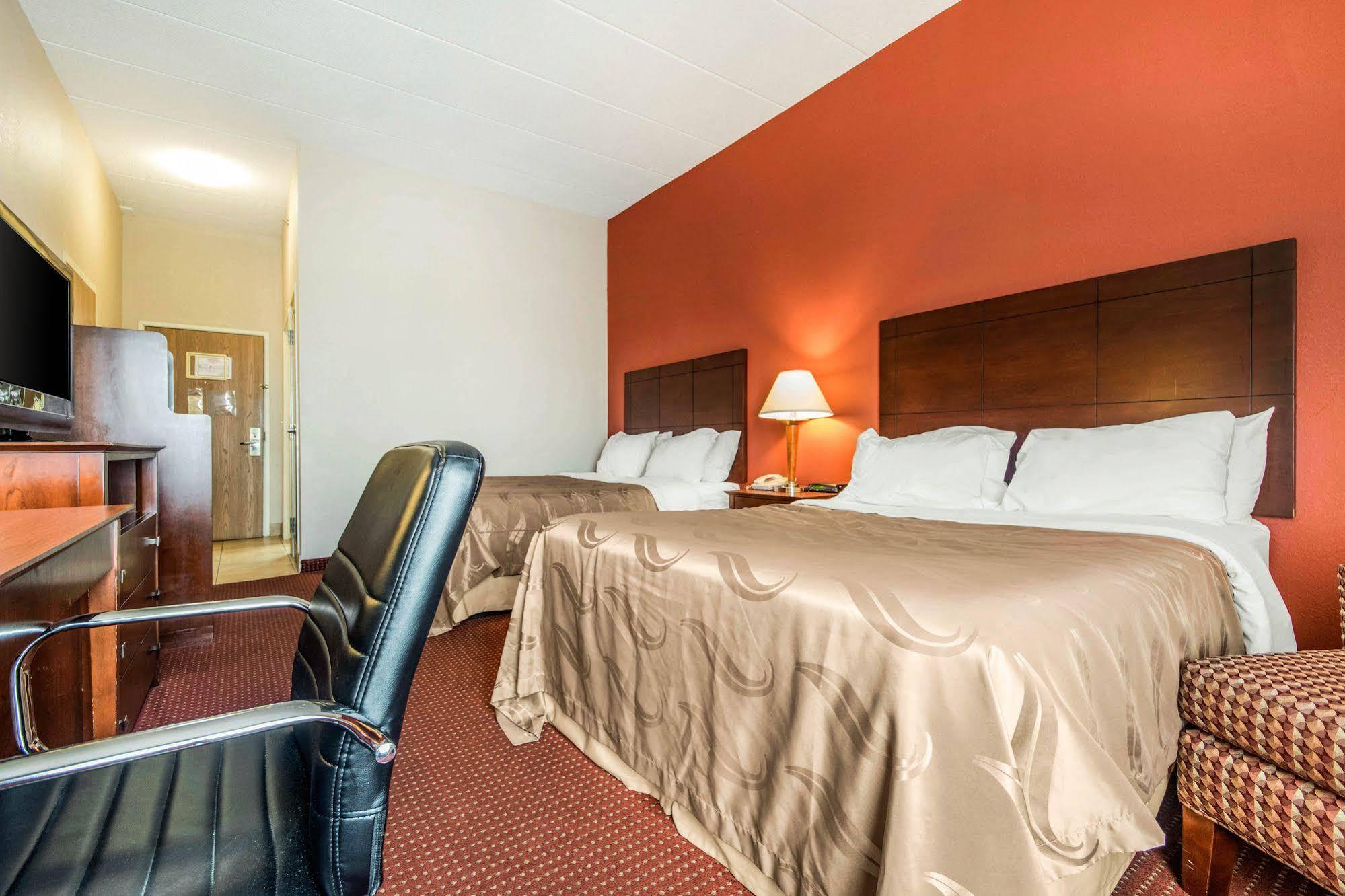 Quality Inn & Suites Lawrenceburg Dış mekan fotoğraf