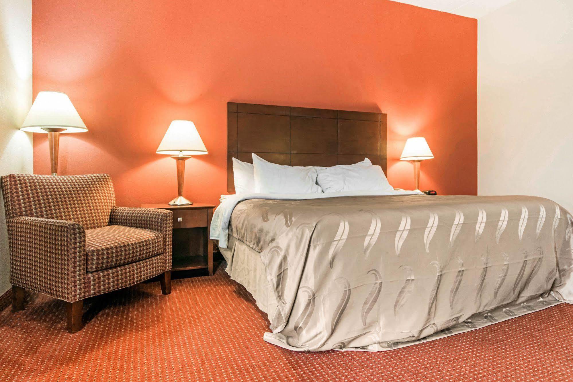 Quality Inn & Suites Lawrenceburg Dış mekan fotoğraf