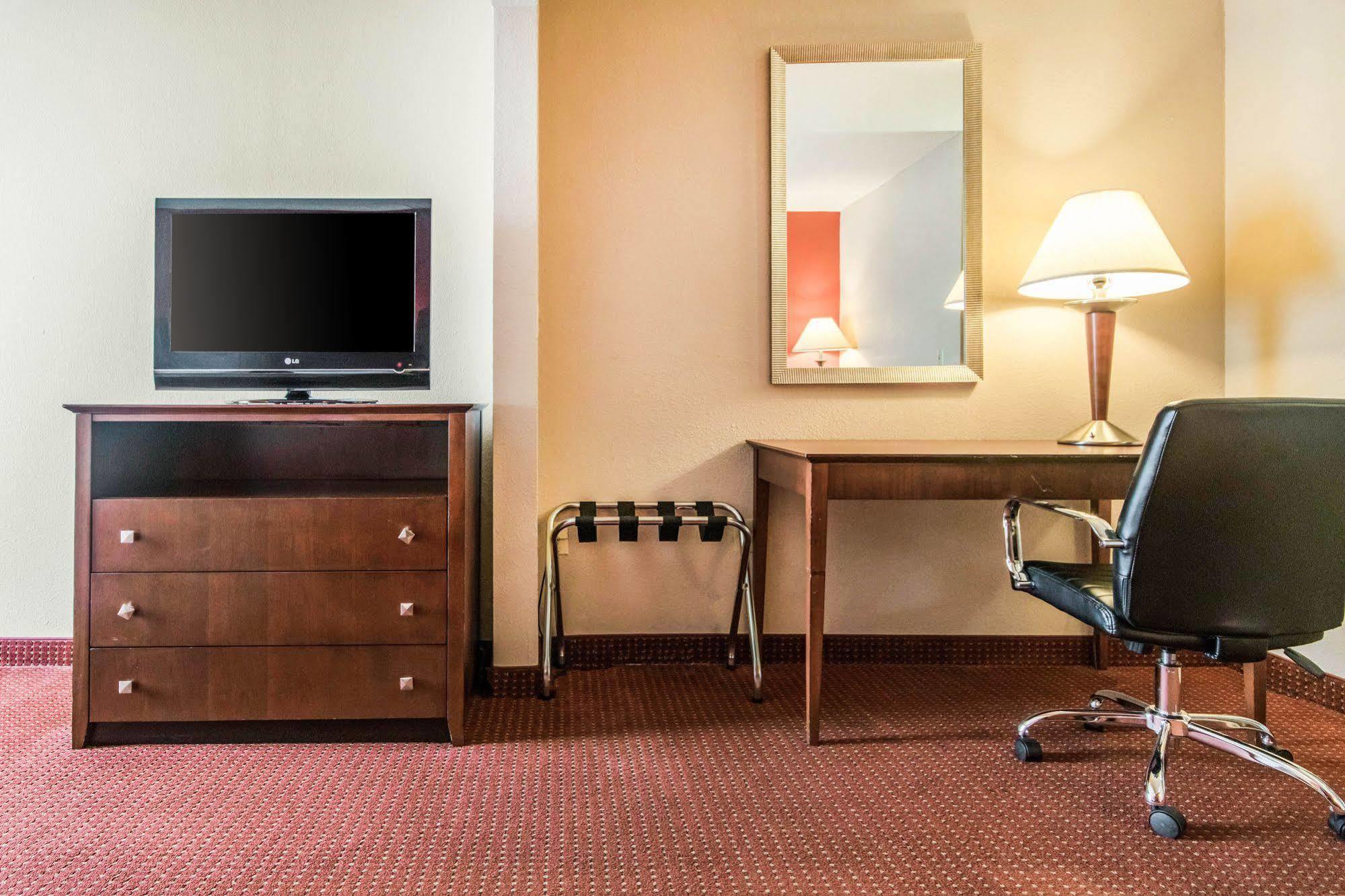 Quality Inn & Suites Lawrenceburg Dış mekan fotoğraf