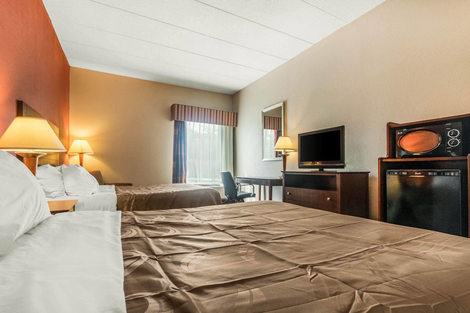 Quality Inn & Suites Lawrenceburg Dış mekan fotoğraf