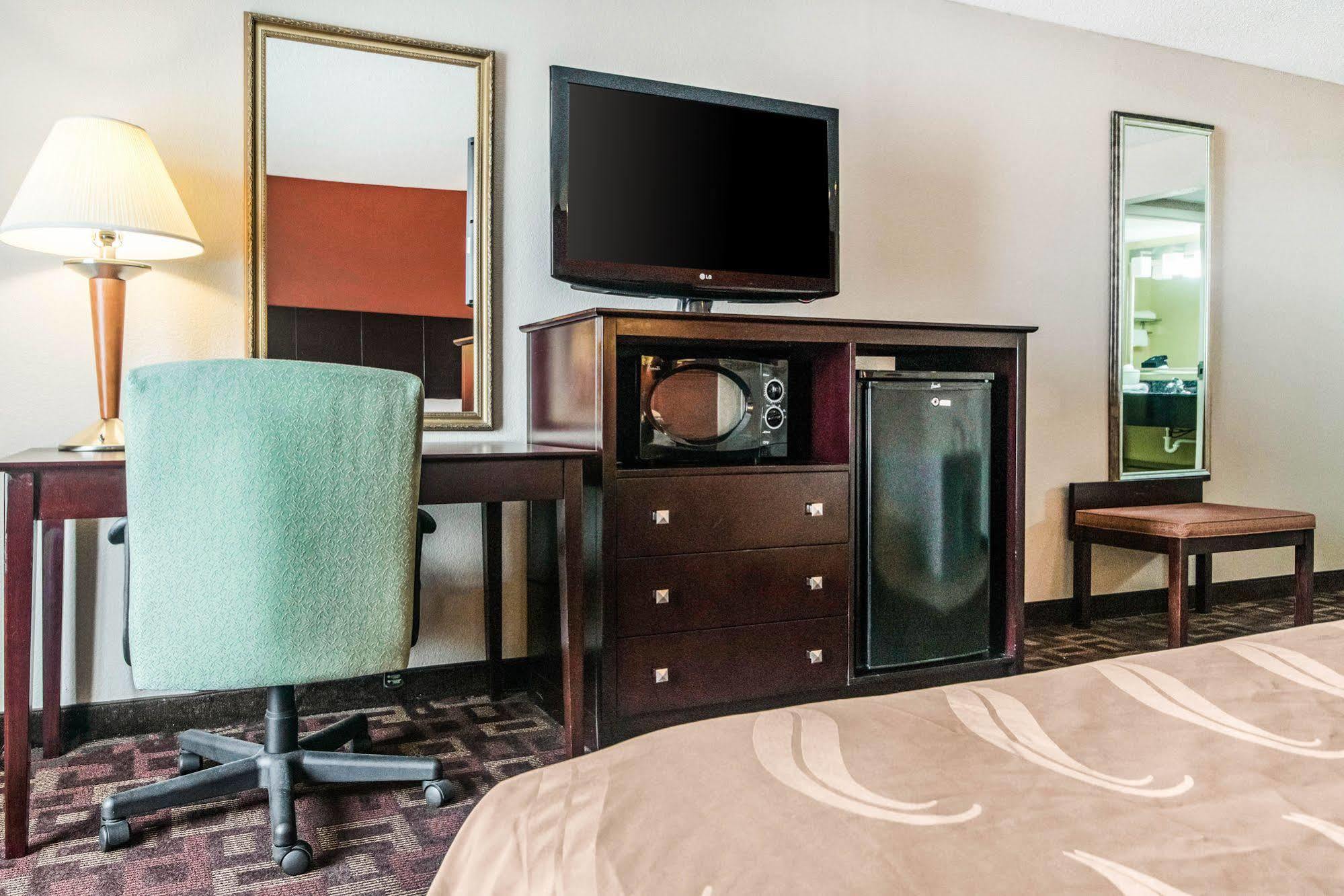 Quality Inn & Suites Lawrenceburg Dış mekan fotoğraf
