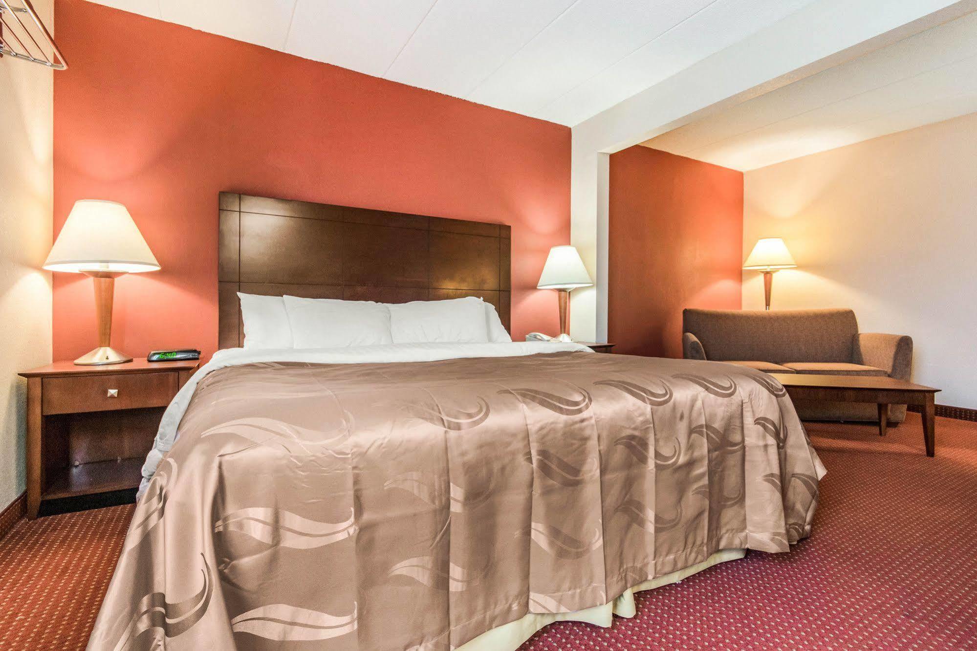 Quality Inn & Suites Lawrenceburg Dış mekan fotoğraf