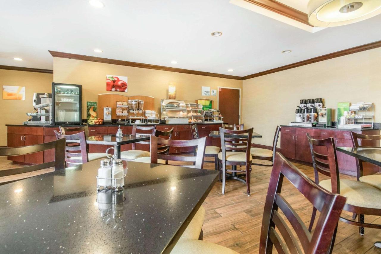 Quality Inn & Suites Lawrenceburg Dış mekan fotoğraf
