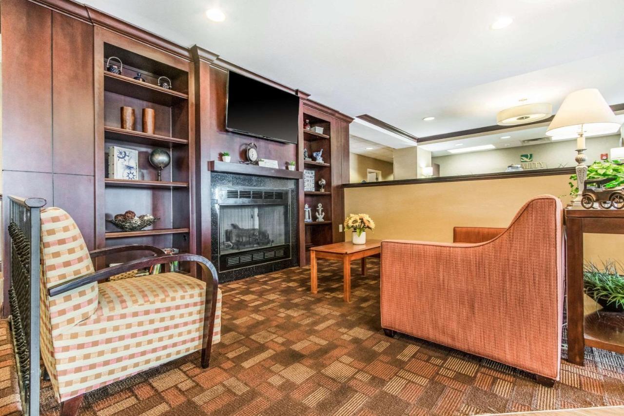 Quality Inn & Suites Lawrenceburg Dış mekan fotoğraf